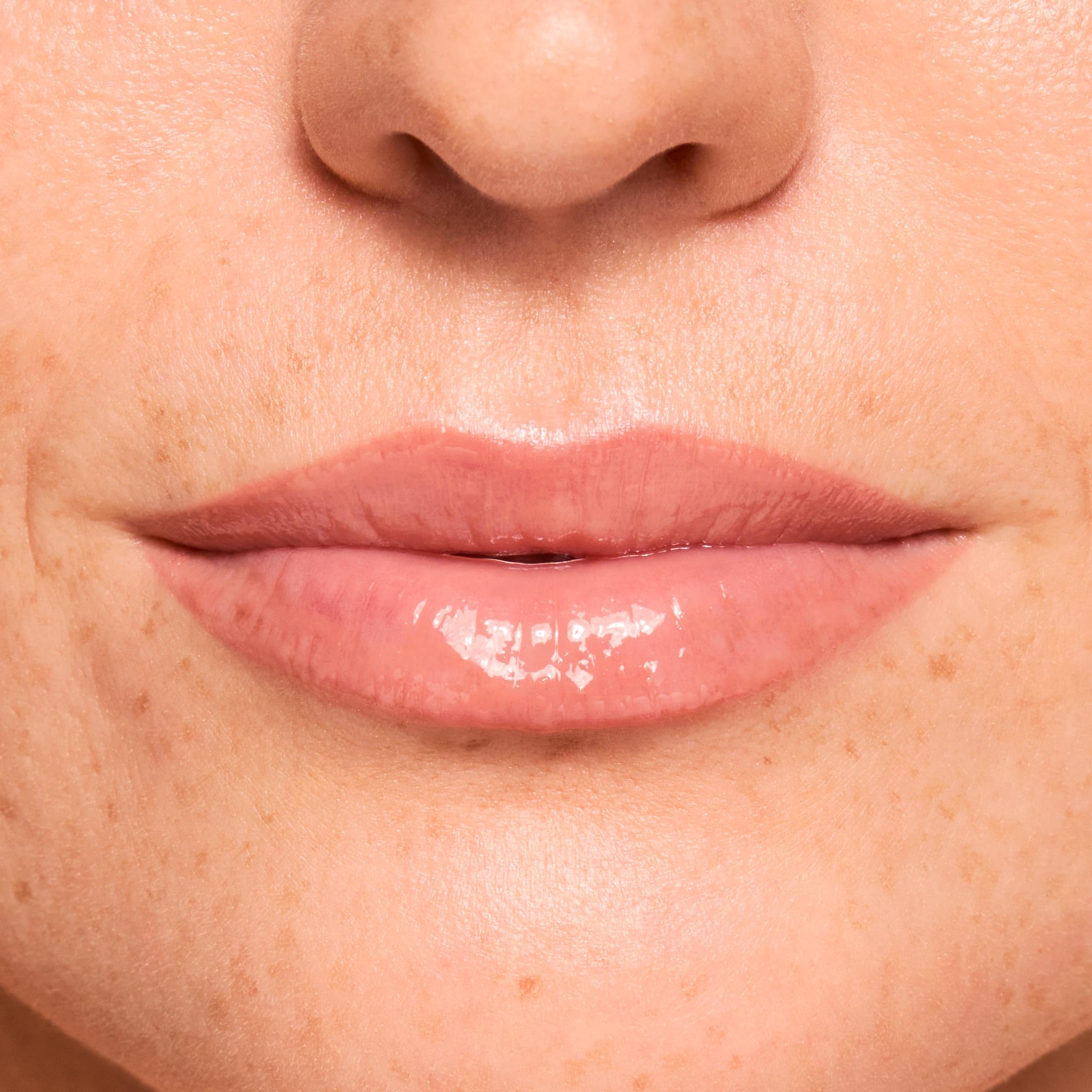 Vitamine E apporte protection et douceur ColourPop Fresh Kiss.