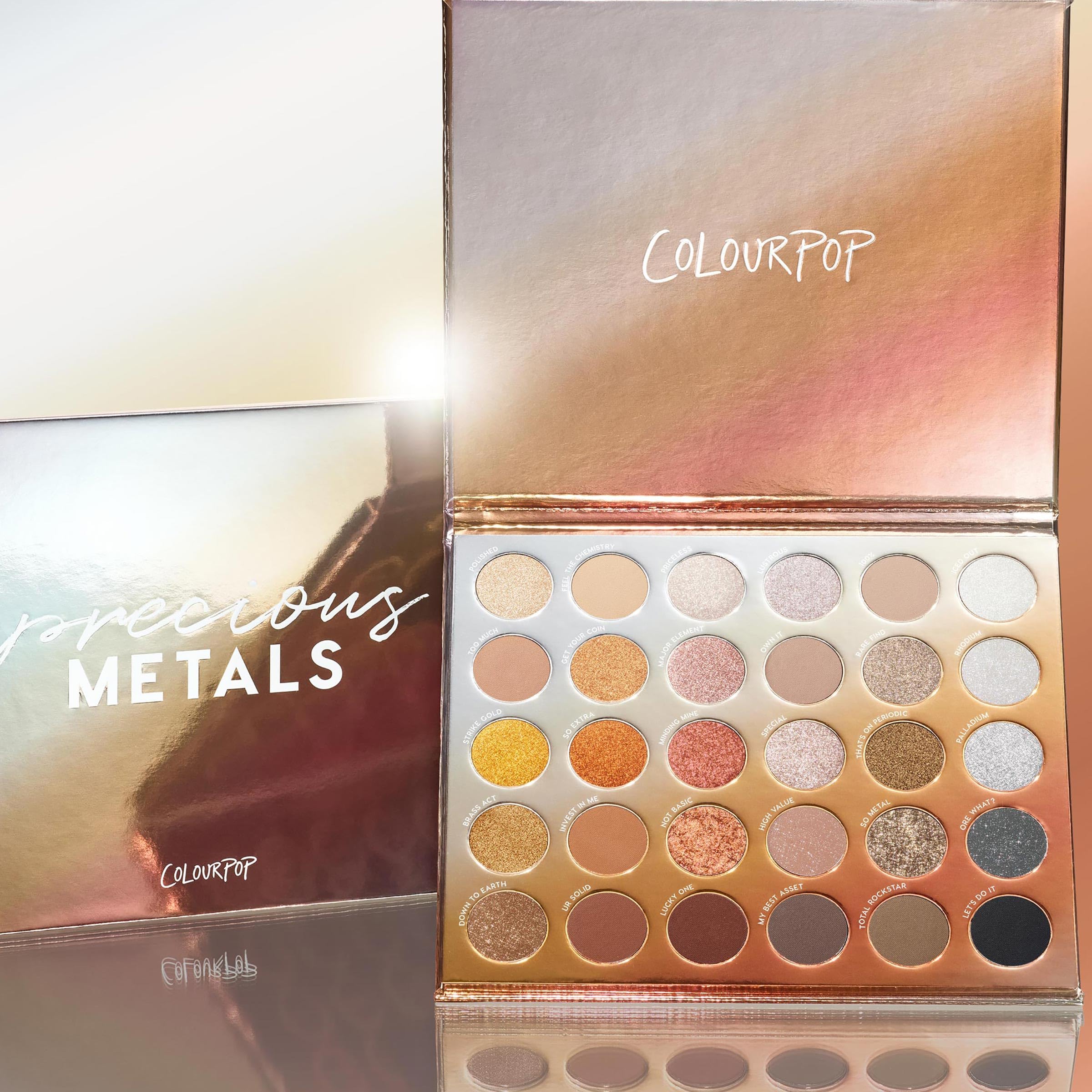 Texture soyeuse ColourPop Precious Metals facilitant l’application et le mélange.