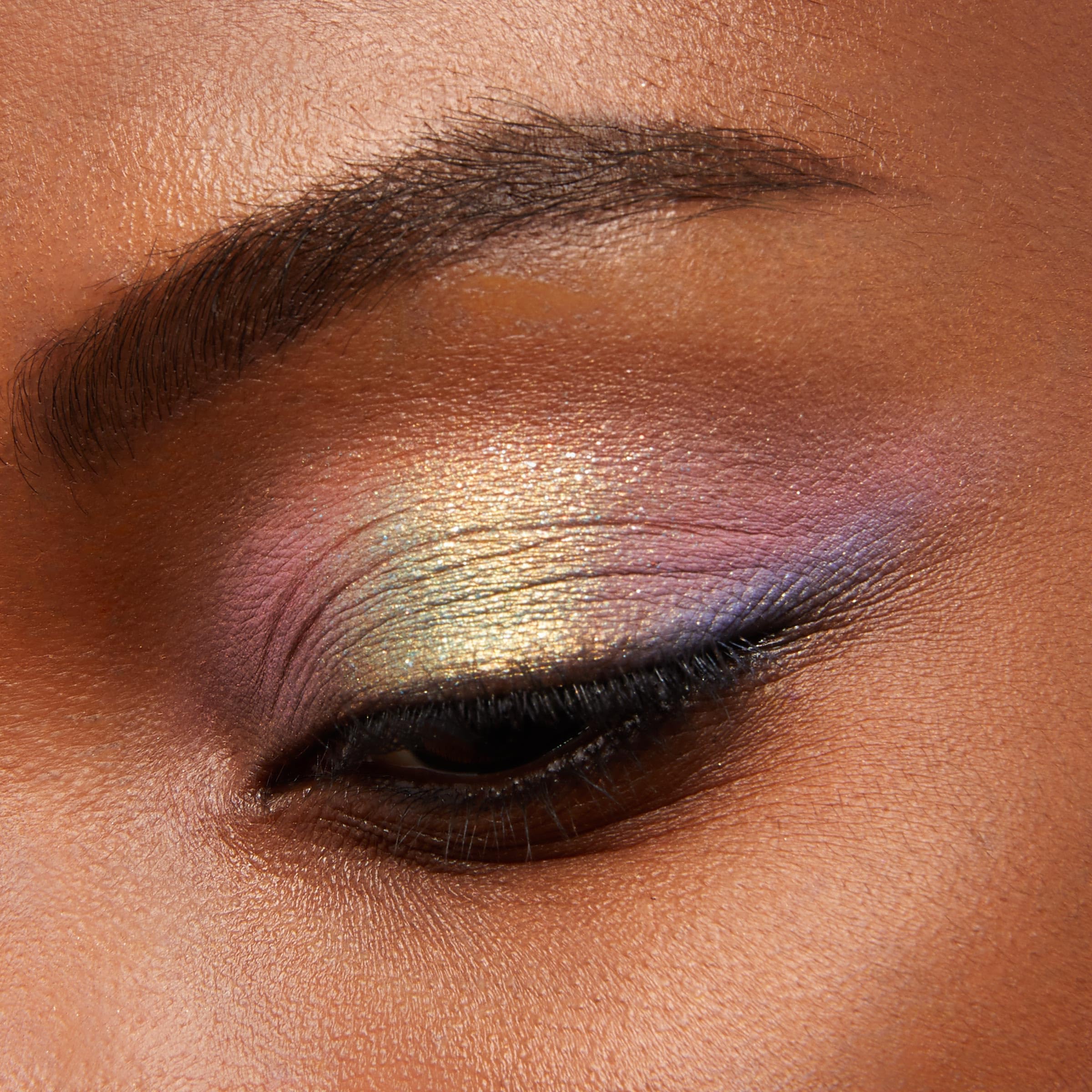 Palette ColourPop Sailor Moon – teintes mats et paillettes pour des looks modulables.