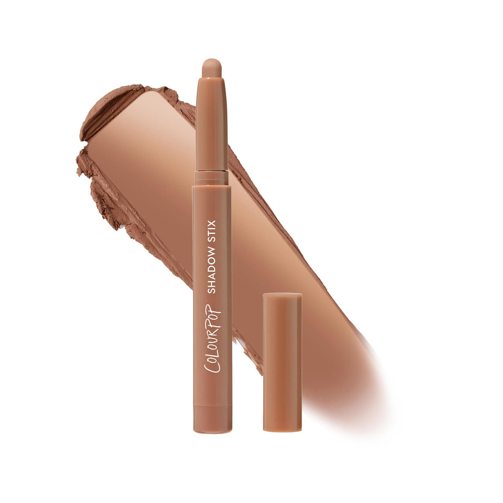 Shadow Stix ColourPop en application facile sur la paupière pour un regard net