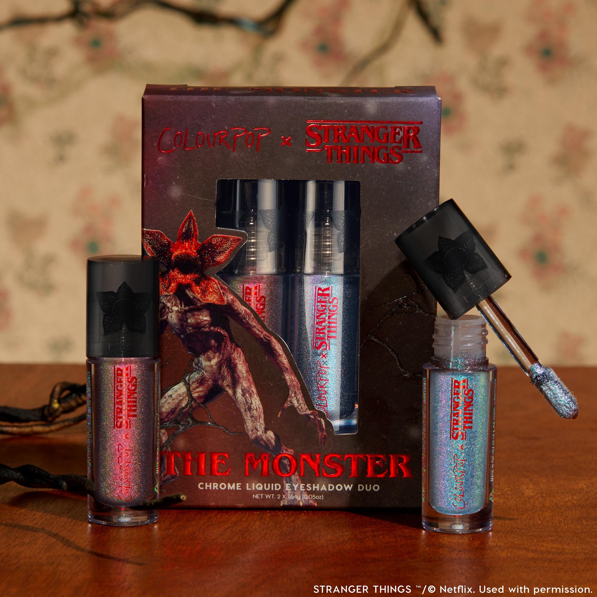 ColourPop x Stranger Things – duo polyvalent facile à utiliser pour des looks de soirée.