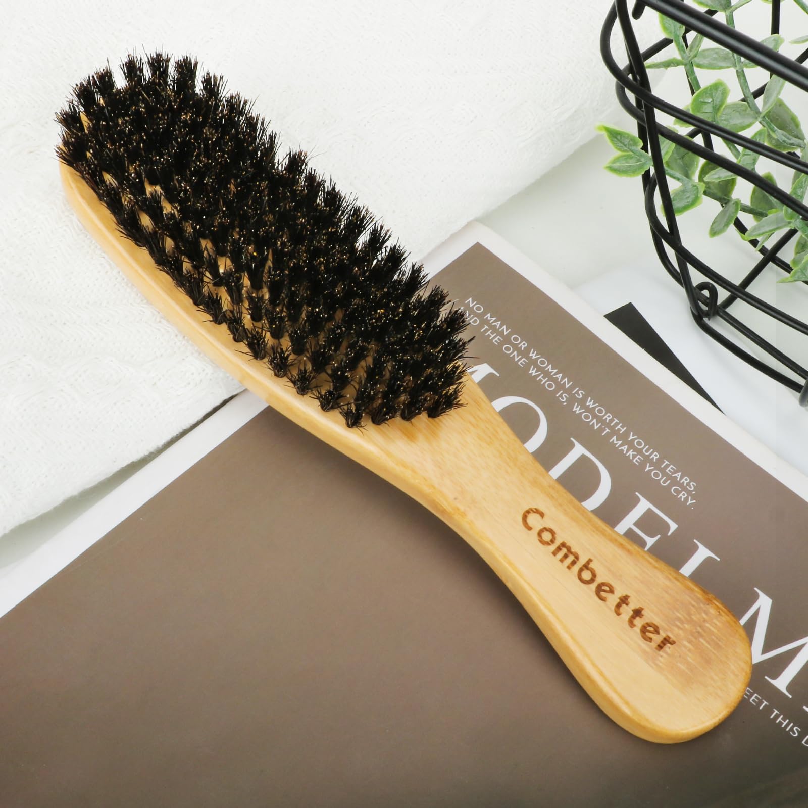 Compatible avec tous types de cheveux selon Combetter.