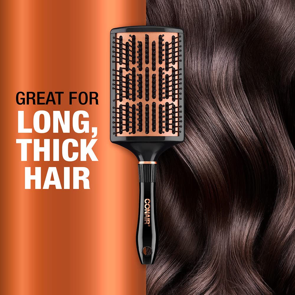 Conair brosse plateau incurvé offre une couverture large pour cheveux longs.