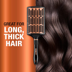 Conair brosse plateau incurvé offre une couverture large pour cheveux longs.