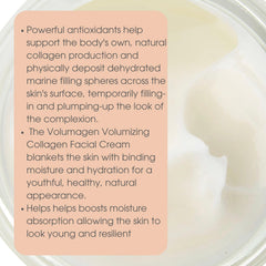 Texture légère de la crème Volumagen appliquée sur la peau.
