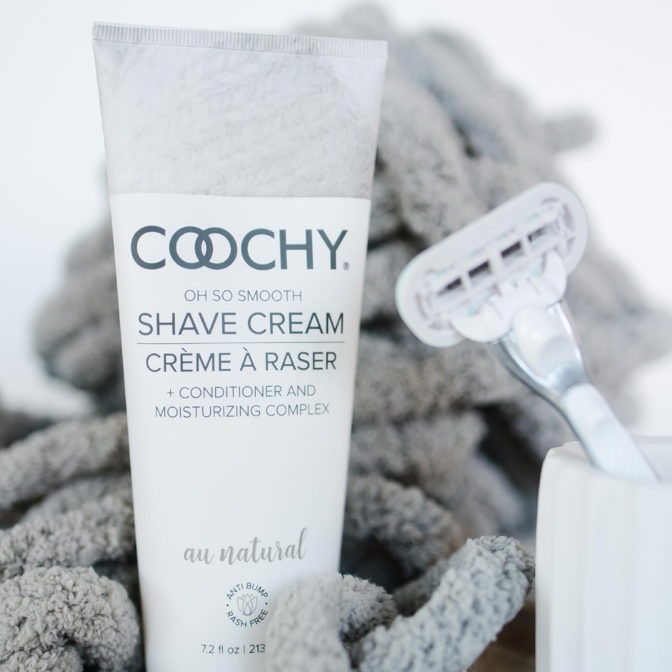 Coochy zone intime, visuel pot, rasage en douceur et réduction des irritations.