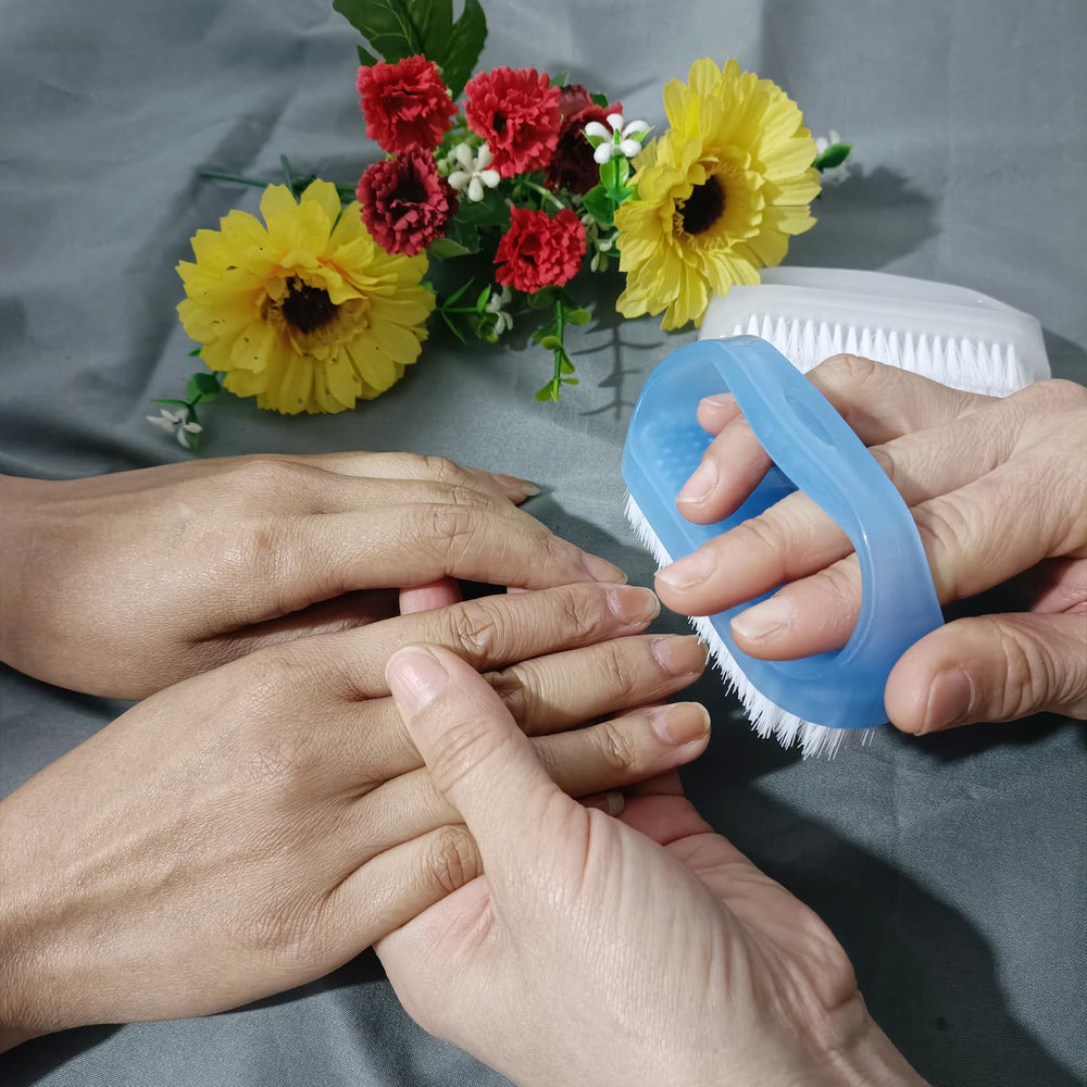 Coralpearl idéal pour nettoyer quotidiennement mains, doigts, pieds et orteils.