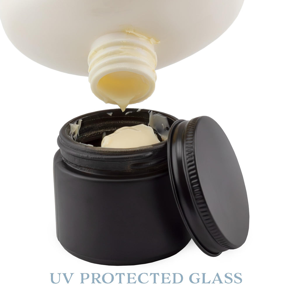 Dimensions pratiques: 60 ml, hauteur et diamètre adaptés.