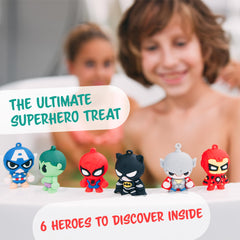 Cosmetics Stories bombe-bain surprise-cachee révélant une figurine héroïque