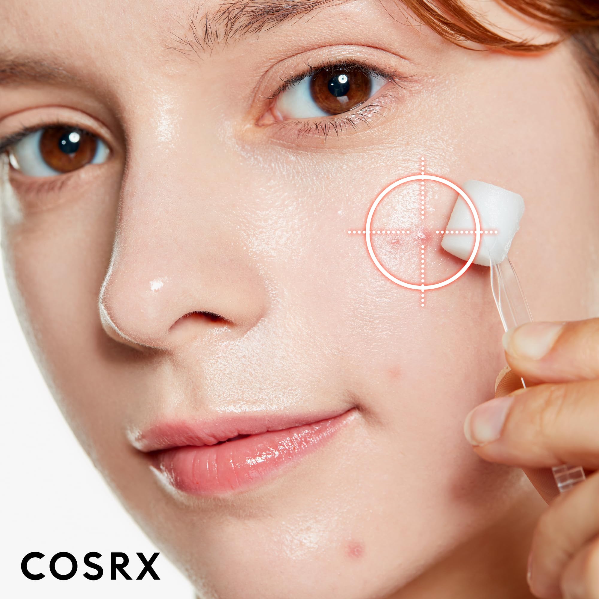 COSRX packaging sérum et boules pour une utilisation quotidienne.