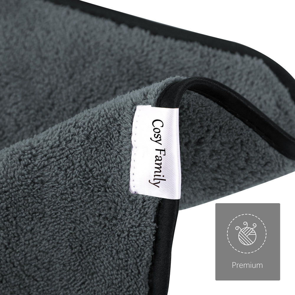 Cosy Family lingette microfibre adaptée pour prévenir les taches sur les textiles.