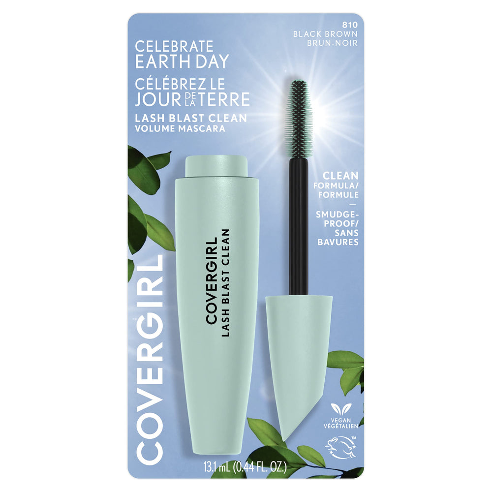 Emballage du mascara CoverGirl fabriqué en papier recyclé à 80 % pour un choix durable.
