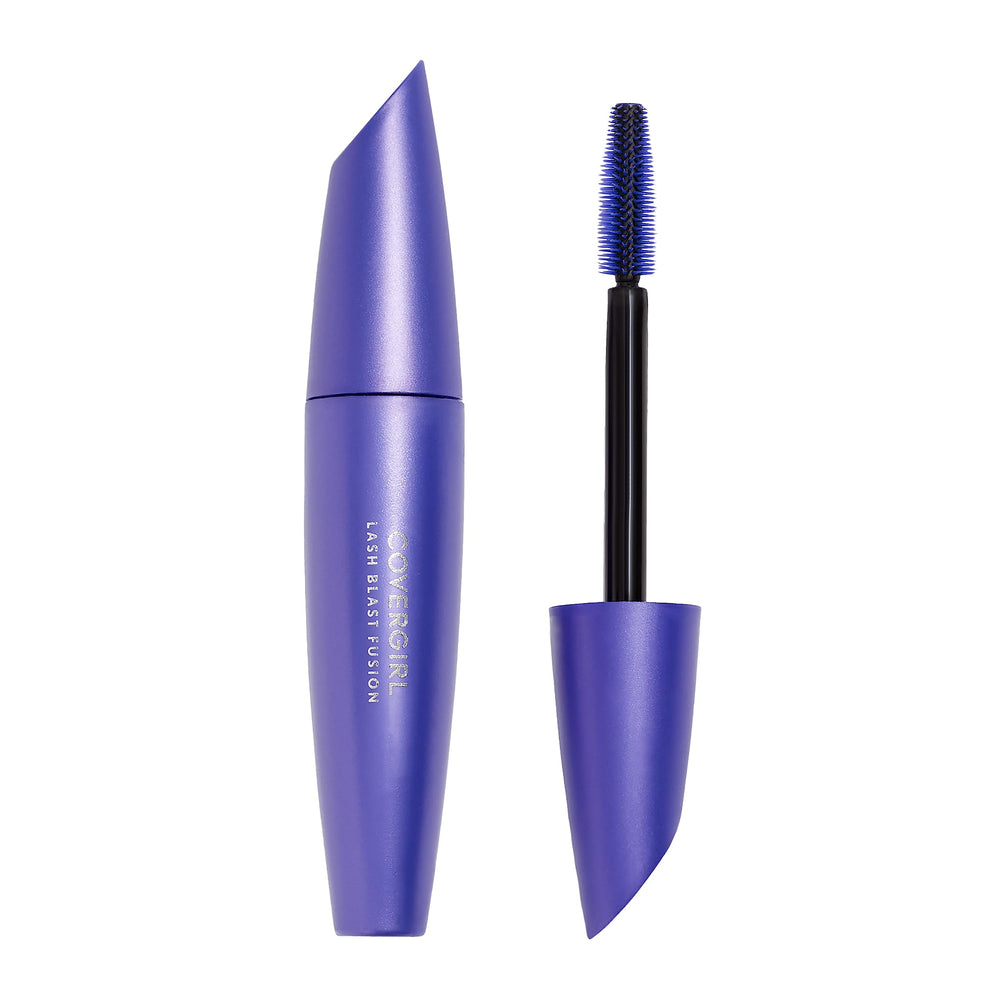 COVERGIRL Lash Blast Fusion, brosse surdimensionnée, volumes intenses et cils bien définis.
