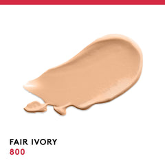 Échantillon Covergirl Outlast Extreme Wear sur peau, couleur Ivory clair.