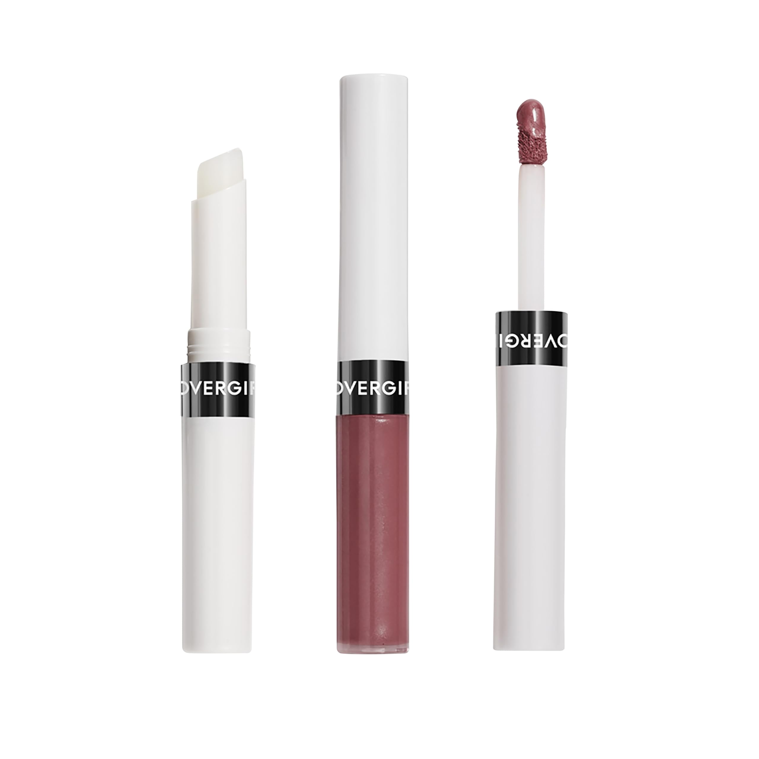 Application précise de la couleur Covergirl Outlast sur les lèvres.
