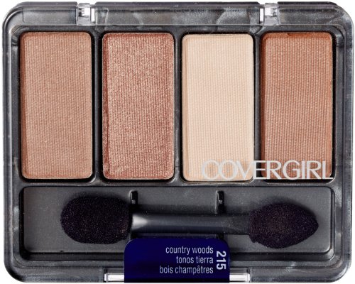 CoverGirl quatre-teintes Country Woods 215 offre des transitions faciles entre matte, perlée et scintillante.