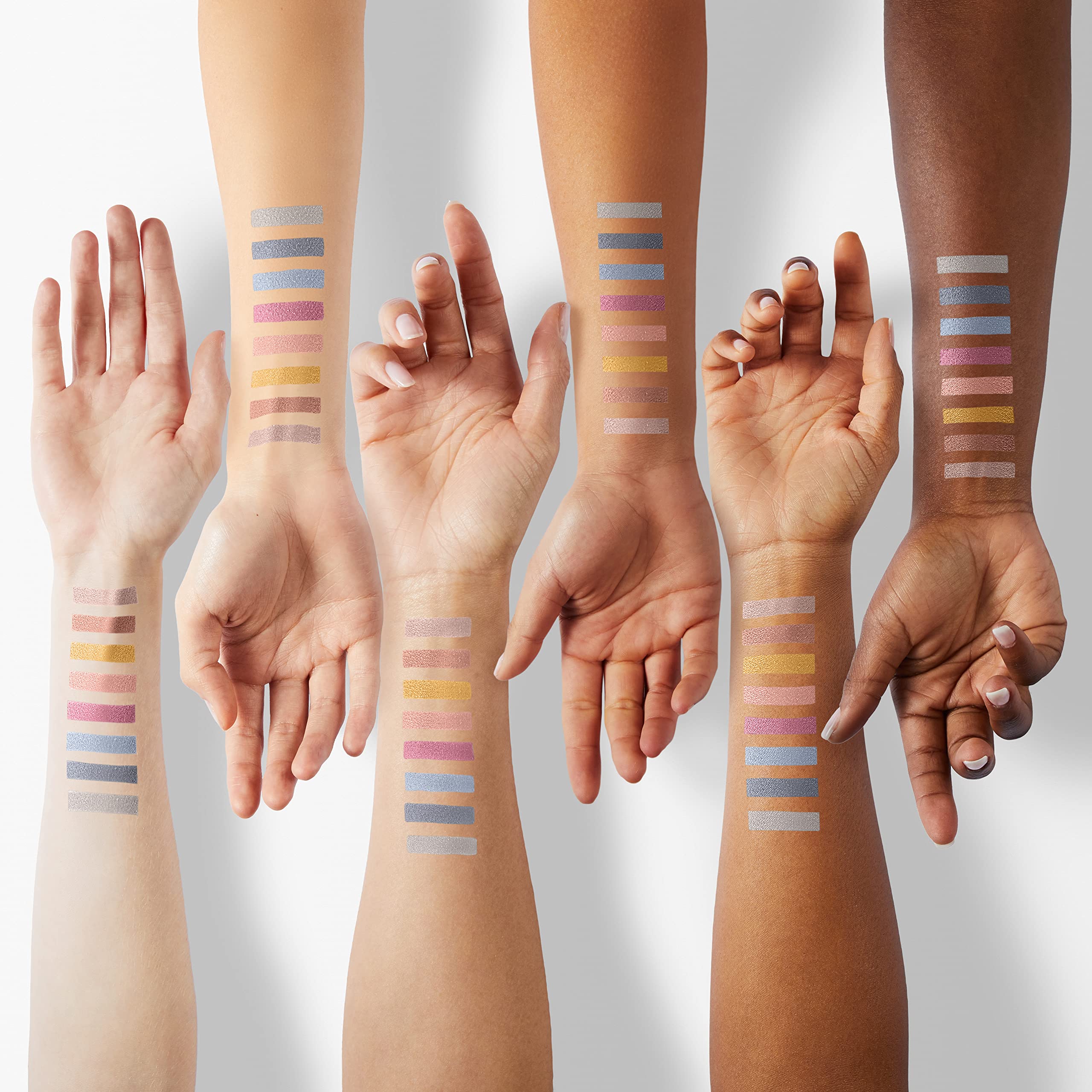 COVERGIRL Queenship fini mat pour des looks structurants.