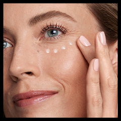 Sérum COVERGIRL Visage, fini flou pour un teint plus uniforme.