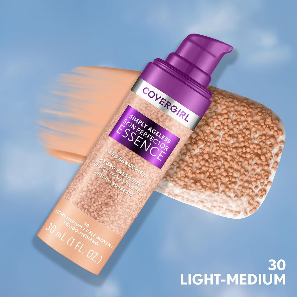 COVERGIRL Simply Ageless Foundation, filtre visage naturel et éclat discret.