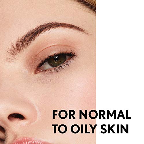 Apprêt-visage lisse utilisé avec le fond COVERGIRL TruBlend Matte Made
