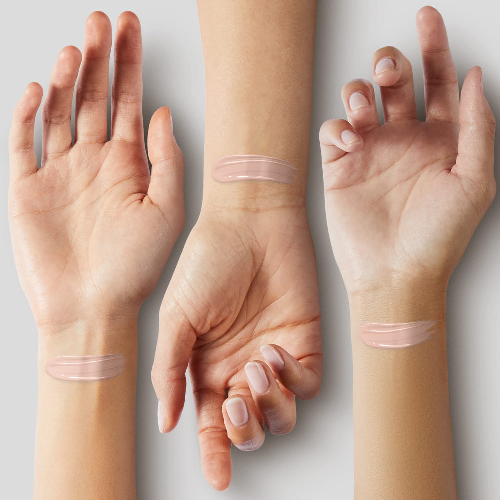 Échantillon swatch Beige chaud sur peau, correspondance teinte COVERGIRL TruBlend.