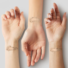 Covergirl truBlend poudre pressée, floute les pores pour un teint lisse.