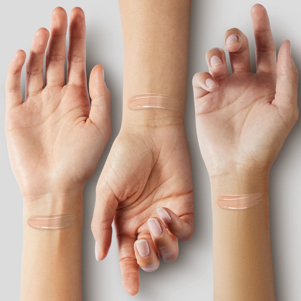 Applicateur généreux de COVERGIRL TruBlend Undercover Concealer pour application rapide.