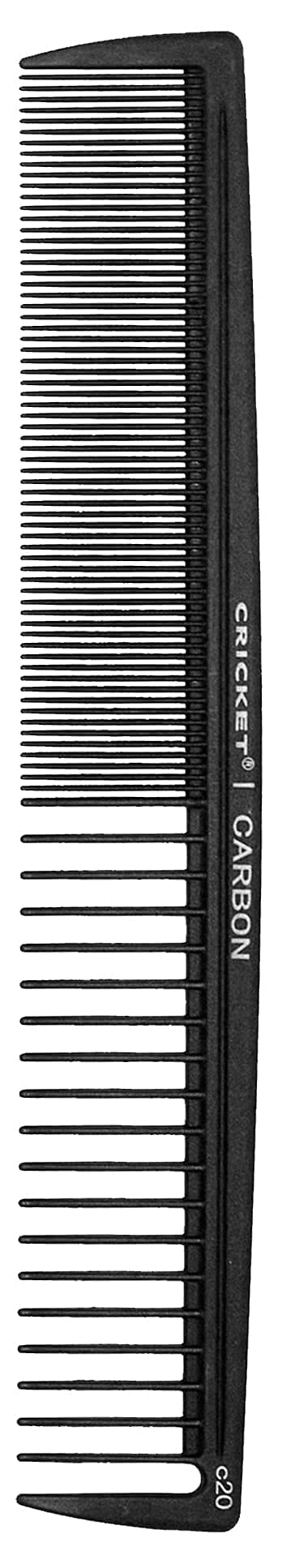 Cricket C20 montre le peigne carbon decoupe professionnelle pour une coupe précise.