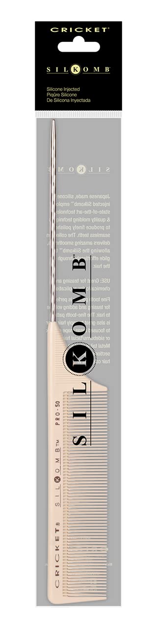 Cricket Silkomb Pro-50 démontrant une glisse douce lors du coiffage.