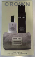 Mousse texturisante Crown Affair pour un volume léger et texture naturelle.