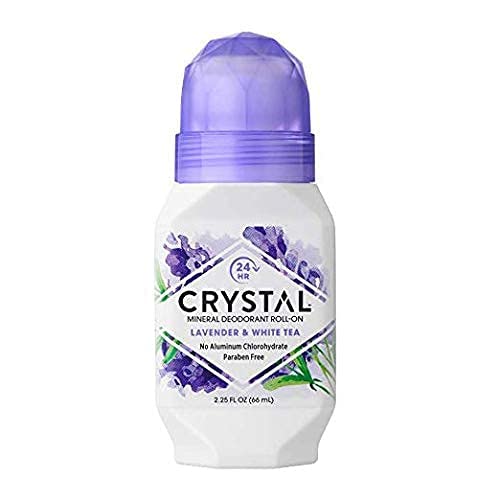Crystal Essence déodorant roll-on lavande-thé blanc, application fluide pour une protection discrète.