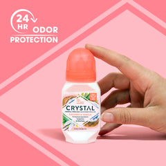 Formule minérale incolore Crystal Essence sans traces sur la peau.