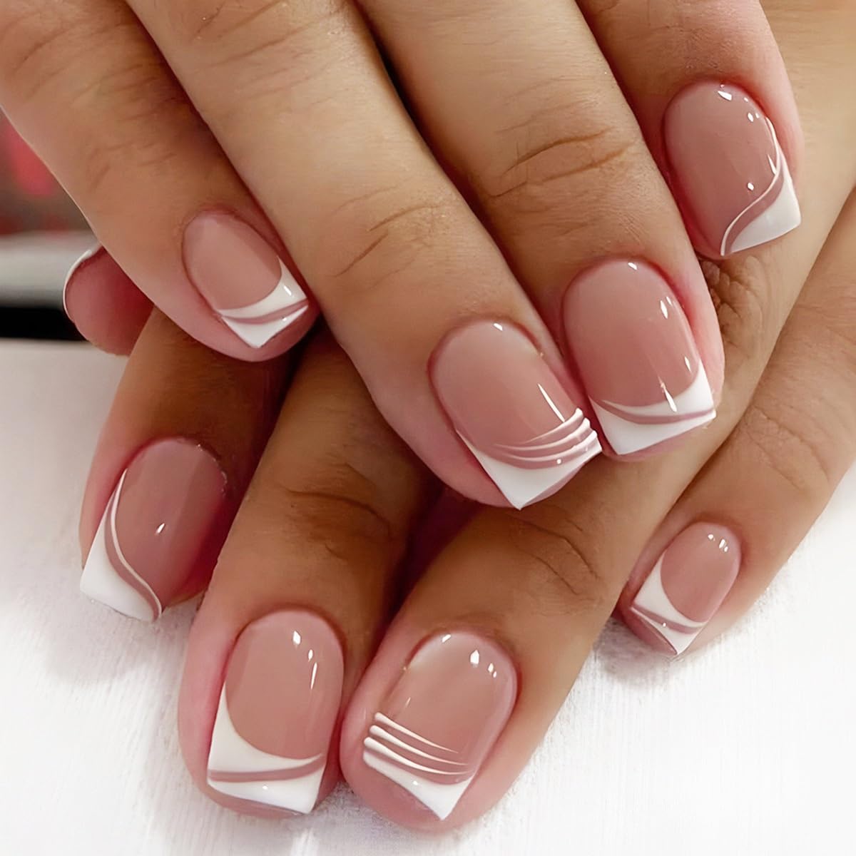 CTTHNBD matériau acrylique doux, sûr pour ongles et peau.