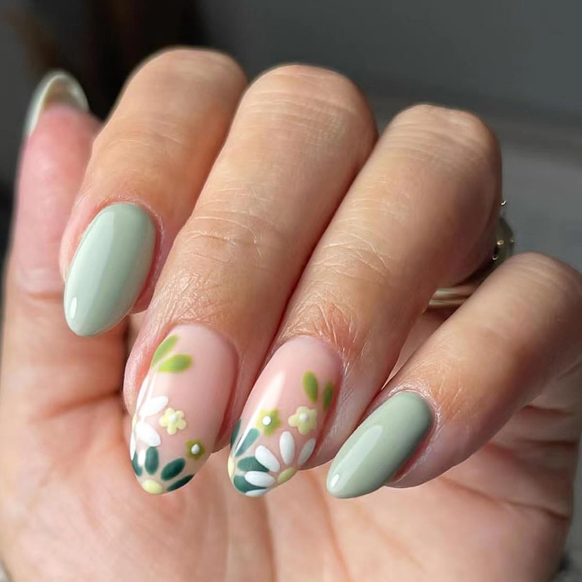 CTTHNBD onglets faux amande fleurs-feuilles style5, retouches rapides et pratiques.