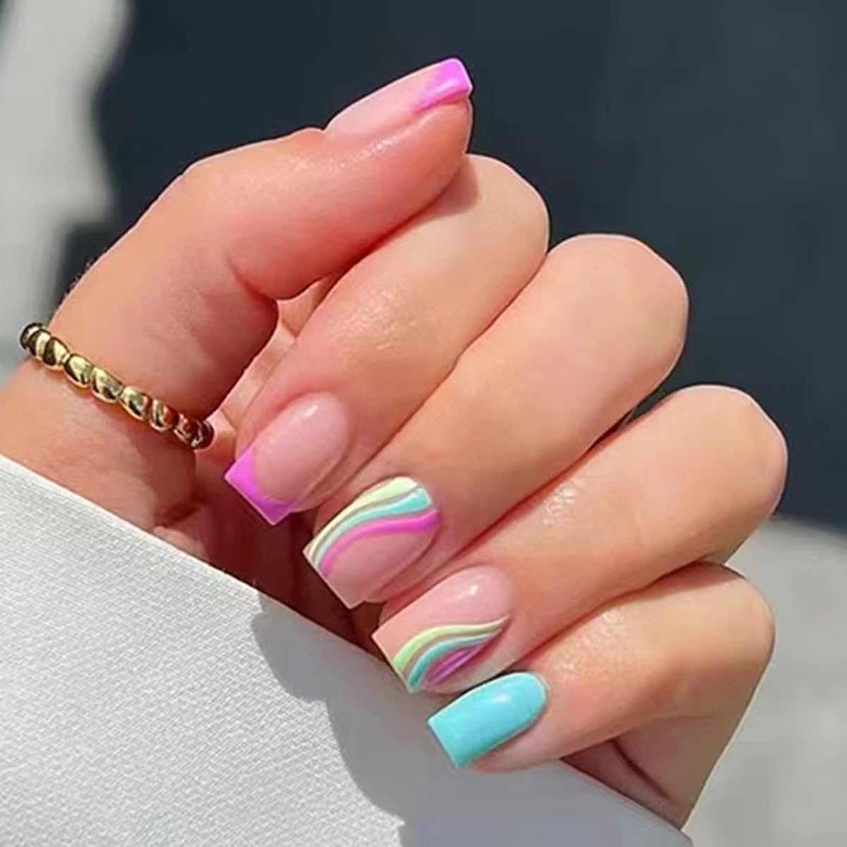 CTTHNBD ongles-faux-carre-pointe-francaise : finition nette et chic pour toutes occasions.