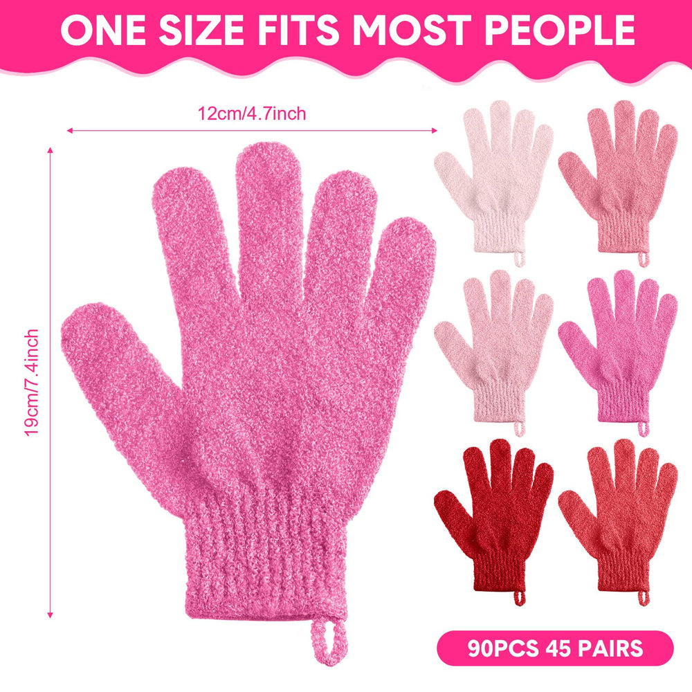 Utilisation simple des gants Cuffbow rose pour nettoyer et lisser la peau