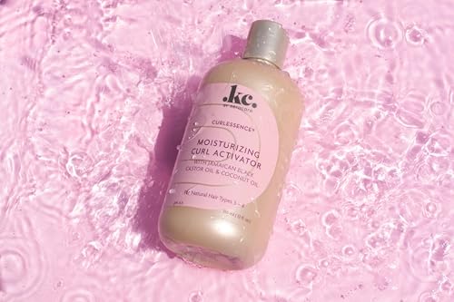Texture crème Curlessence hydratante: boucles douces et faciles à démêler.