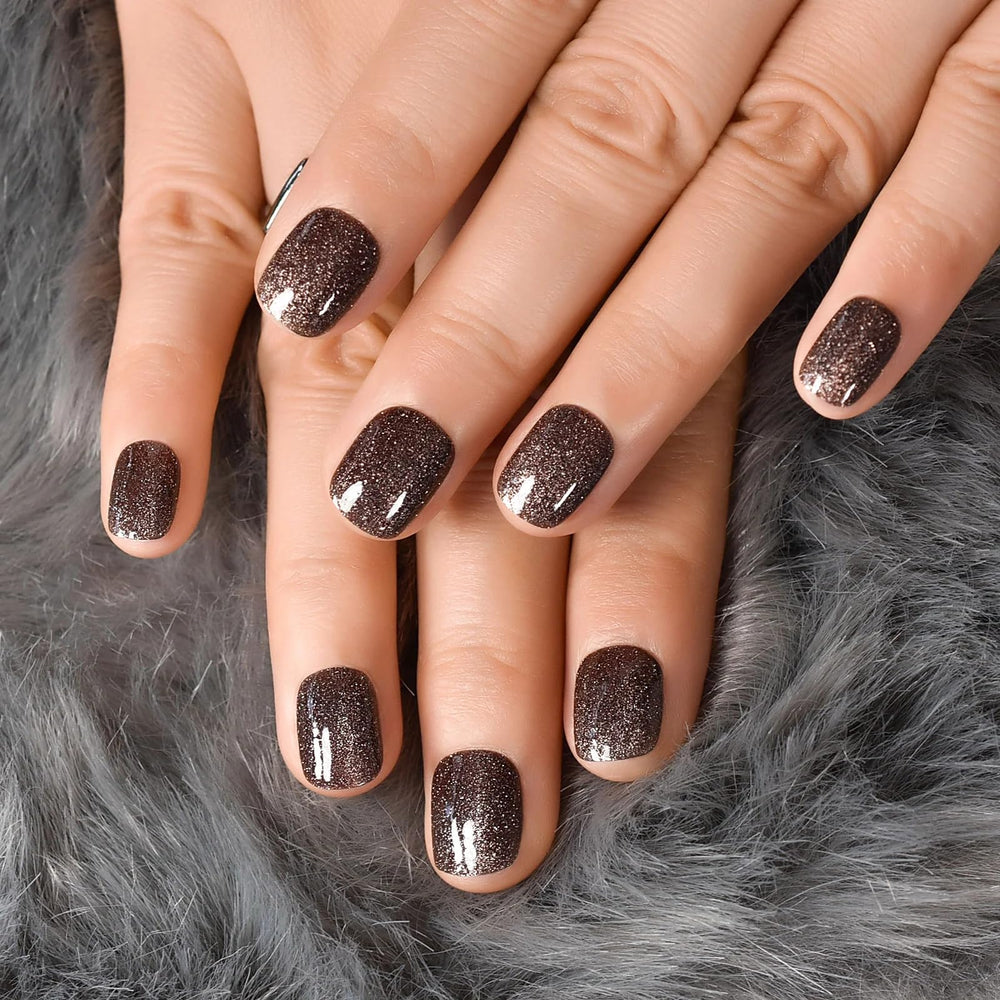 Ensemble CurLife d'ongles à poser gris étoilé, solution polyvalente.