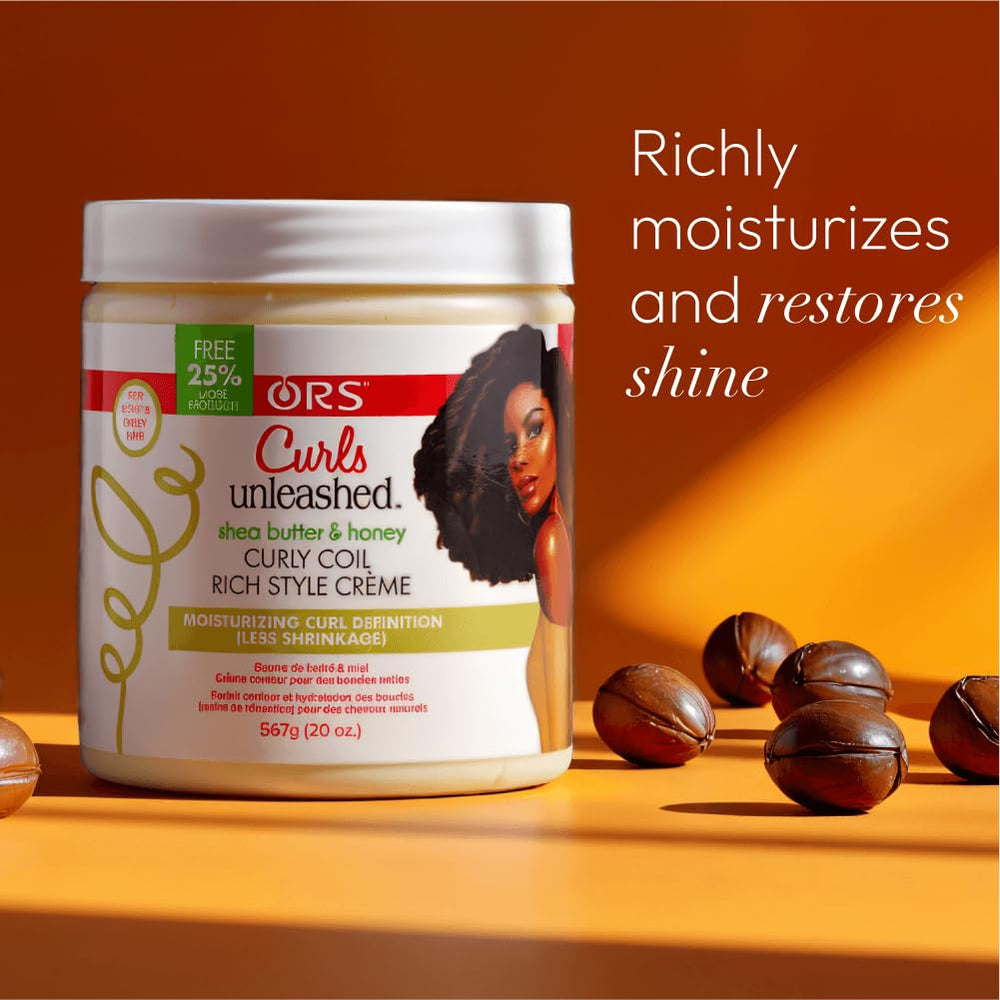 Curls Unleashed – parfum doux de karité et miel pour une expérience agréable.