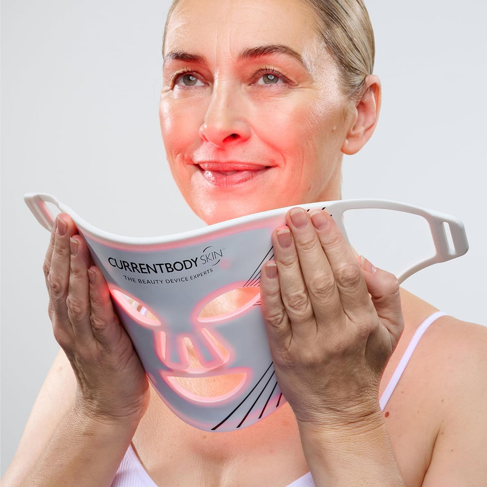 CurrentBody Masque LED: couverture complète du visage sans zones oubliées.