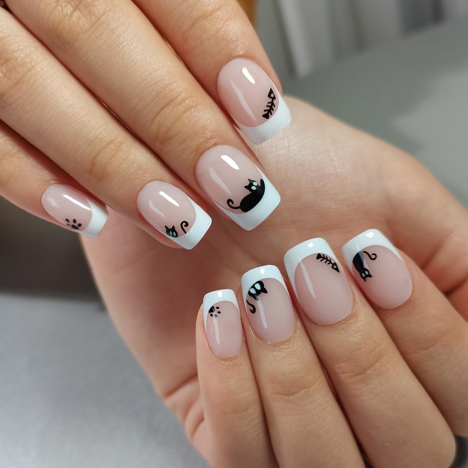Colle gel transparente Curvlife pour une tenue réutilisable et facile.