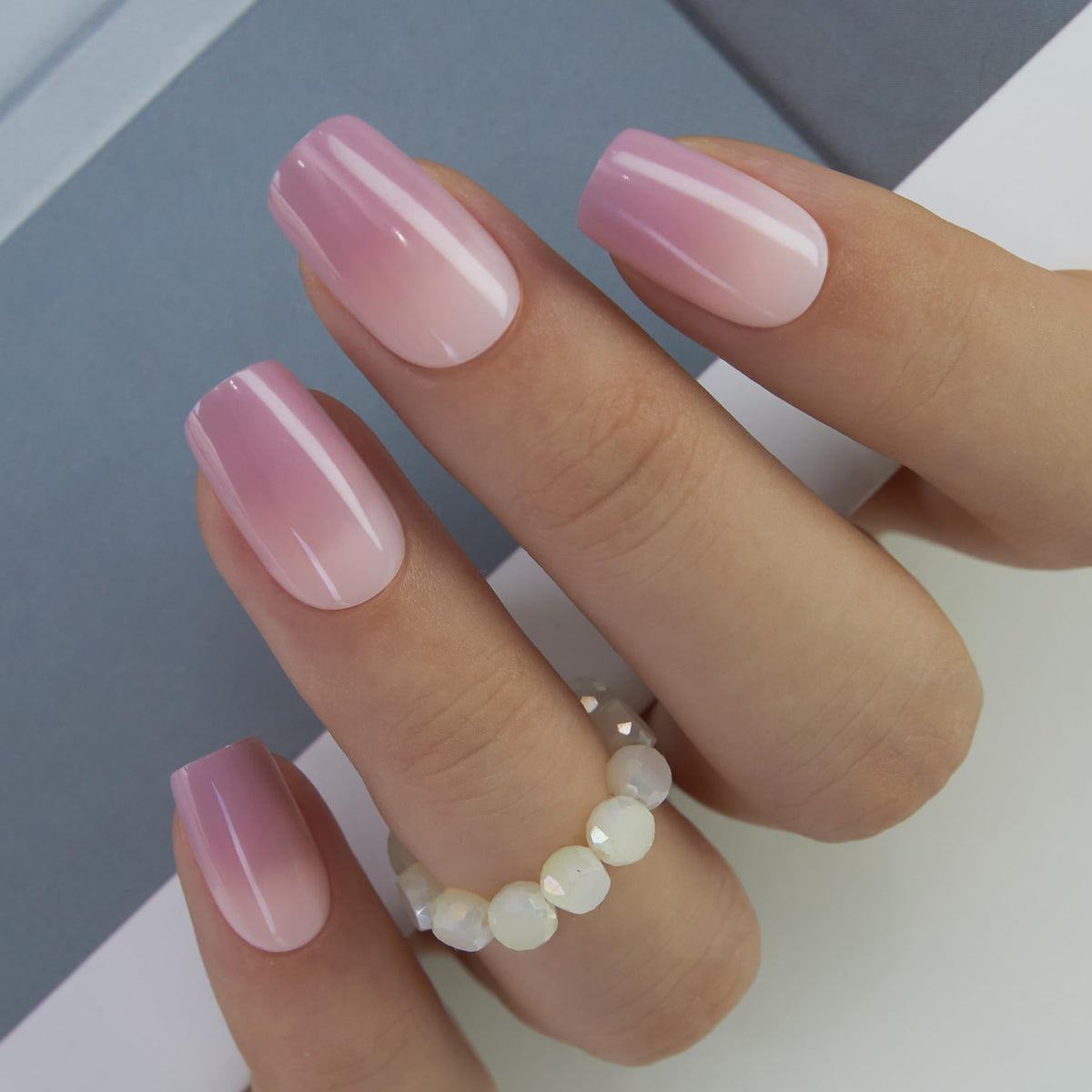 CurvLife onglets autocollants dégradé rose et violet court carré, fini brillant et naturel.