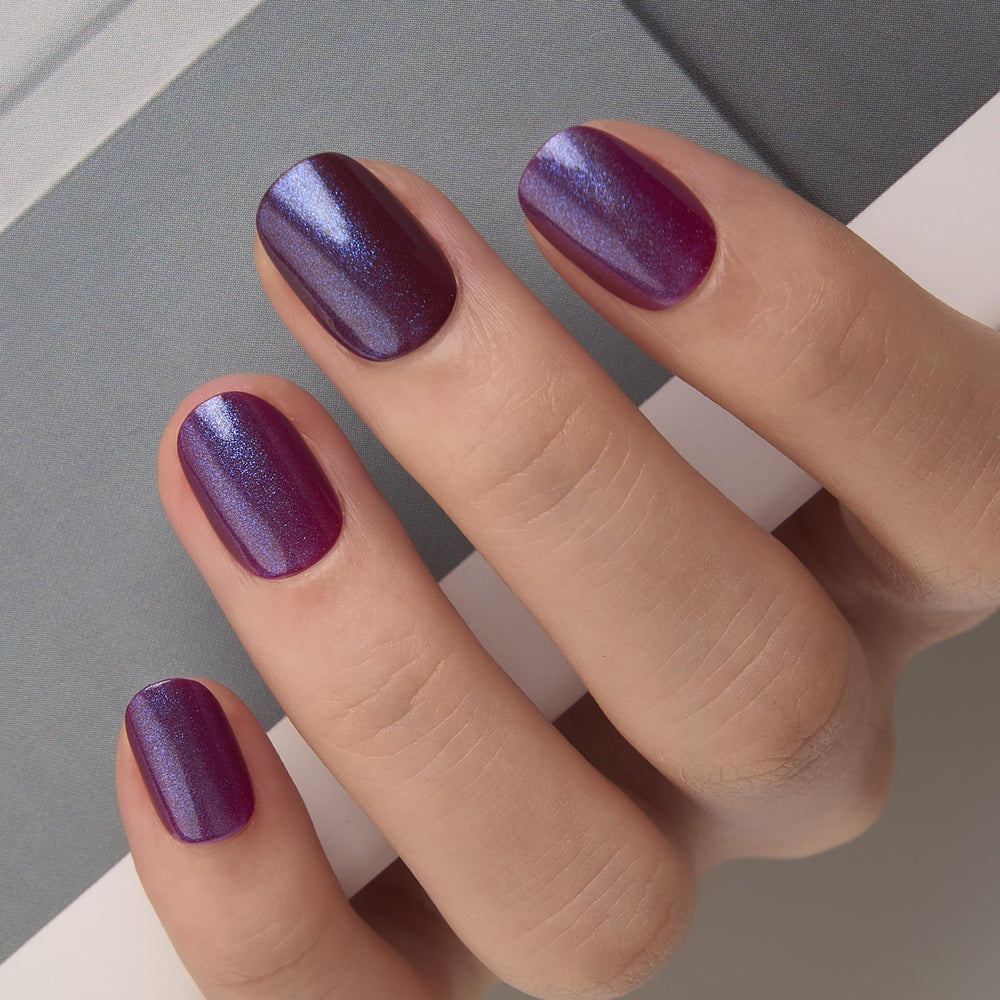 Curvlife onglets press-on ensemble pour une manicure rapide et élégante sans effort.