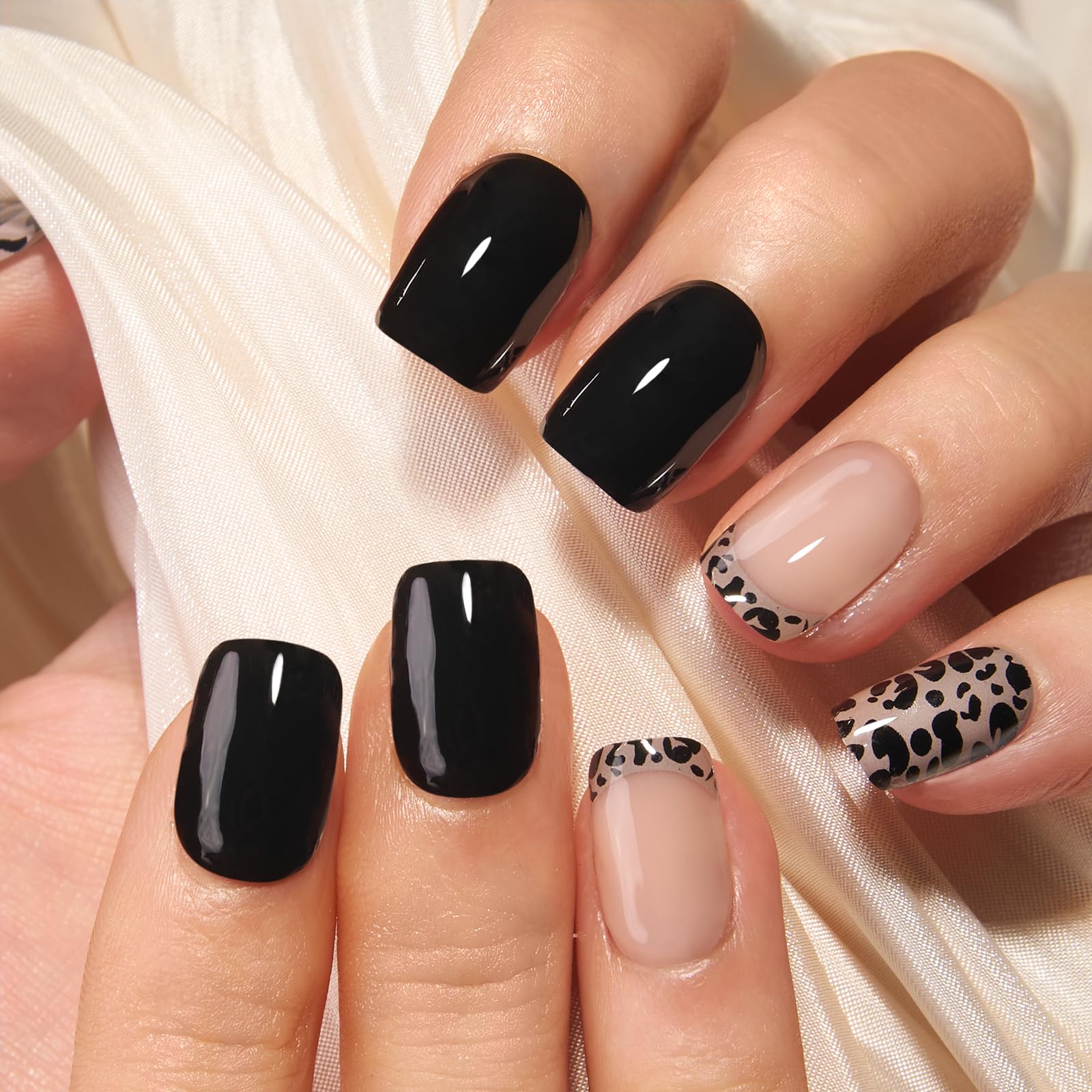 CurvLife fini nude brillant pour un look élégant et discret.
