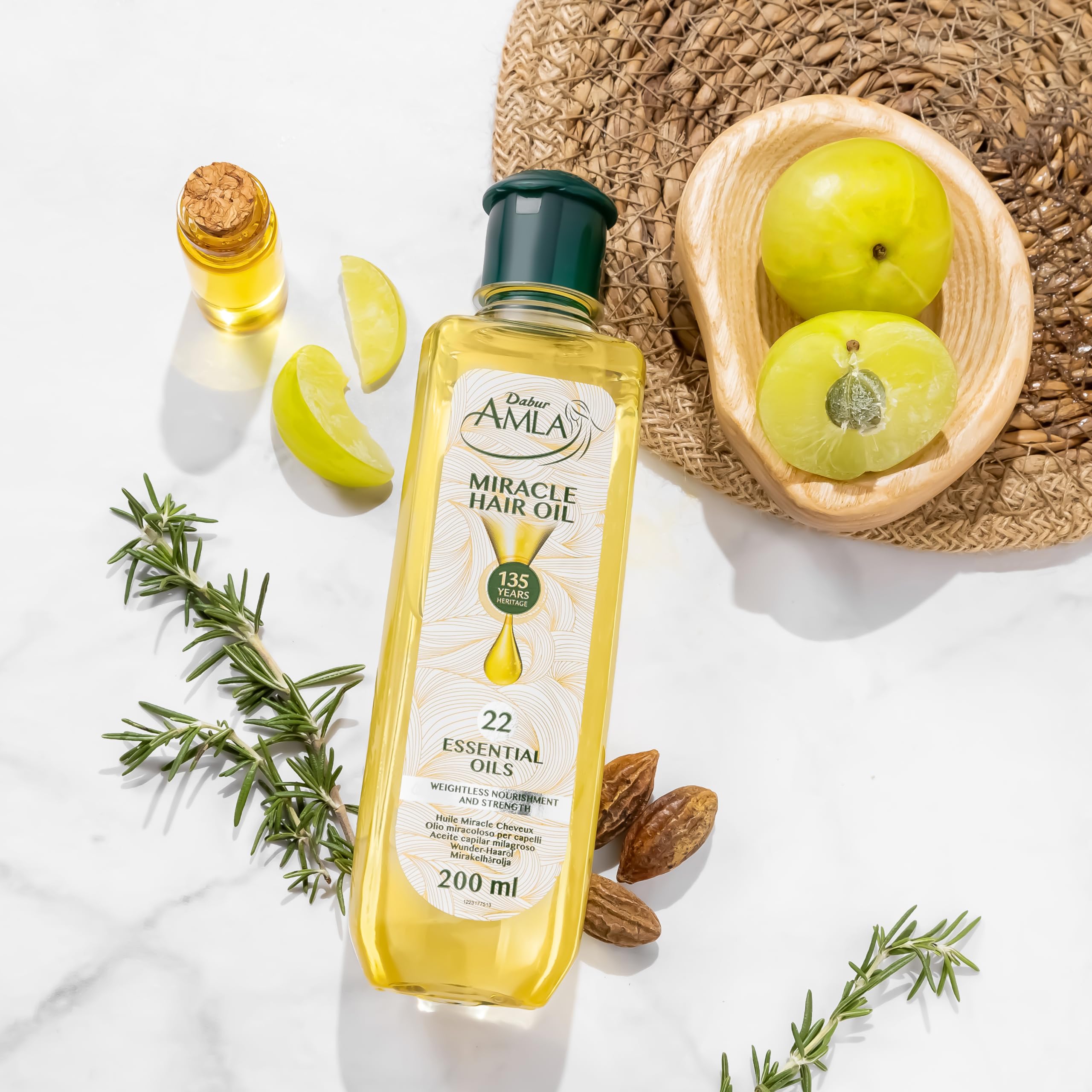 Dabur Amla Luxe: appliquer sur cheveux humides pour nourrir et protéger.