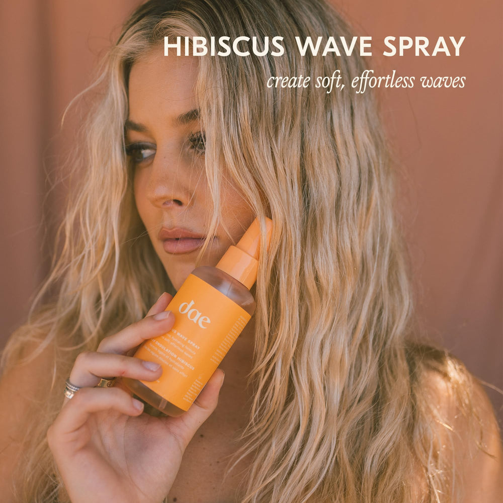 Finition brillante et légère avec Dae Hair 3-en-1