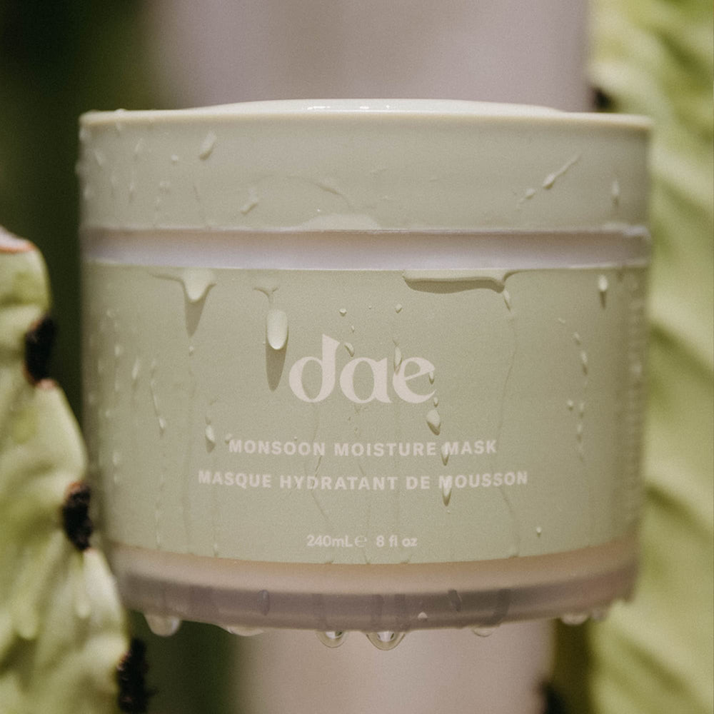 DAE Monsoon Moisture Mask – emballage recyclable soutenant la routine responsable.