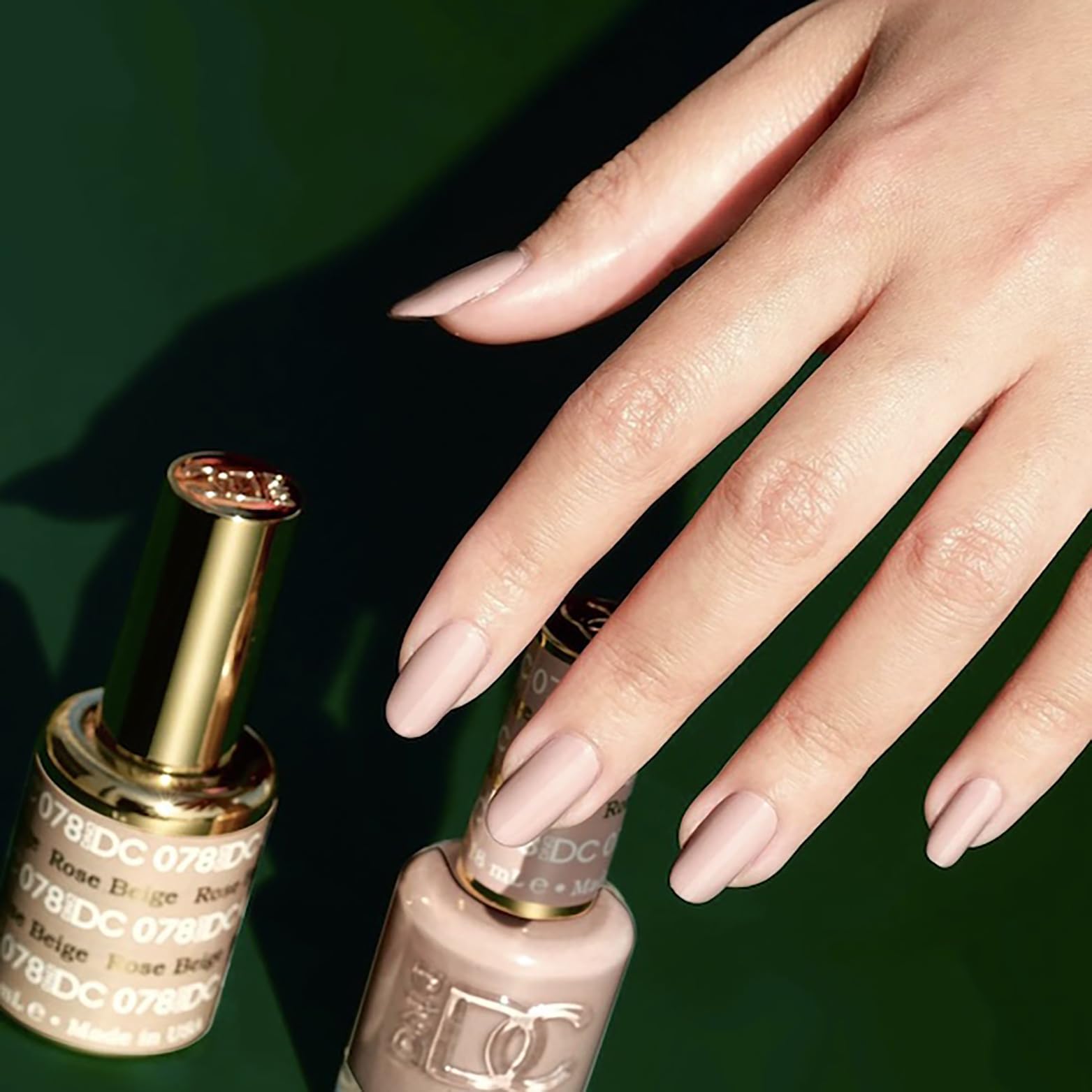 DAISY DND: application gel UV/LED pour pose professionnelle à domicile.