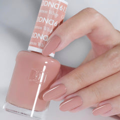Daisy DND duo gel et vernis assortis prêts à l’emploi
