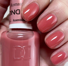 Daisy DND Romantic Lover 890 lacquer bottle with complementary finish for a polished look.